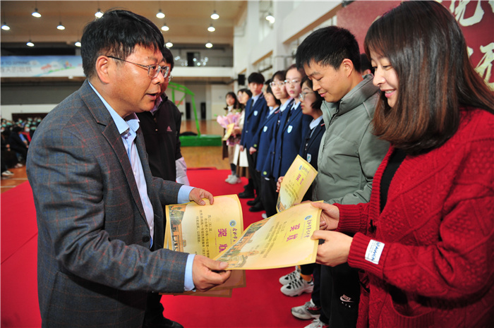 高一級(jí)部：致敬建黨百年，書寫無悔青春(圖8)